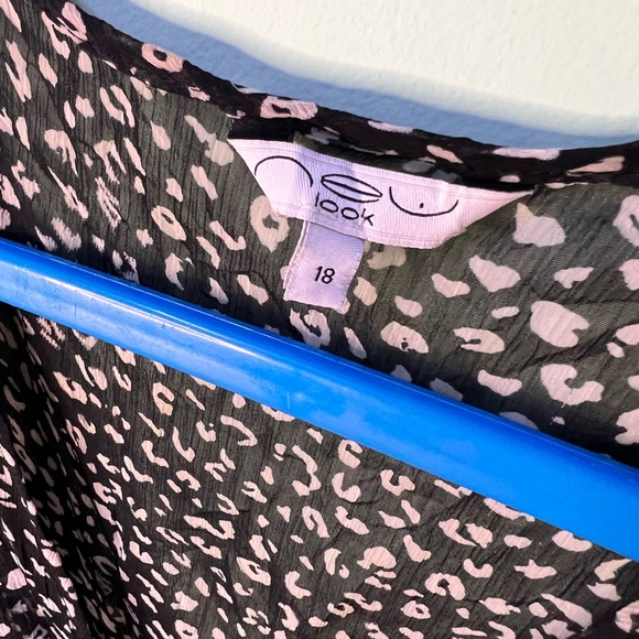 New Looks v neck midi - Picture 3 of 4